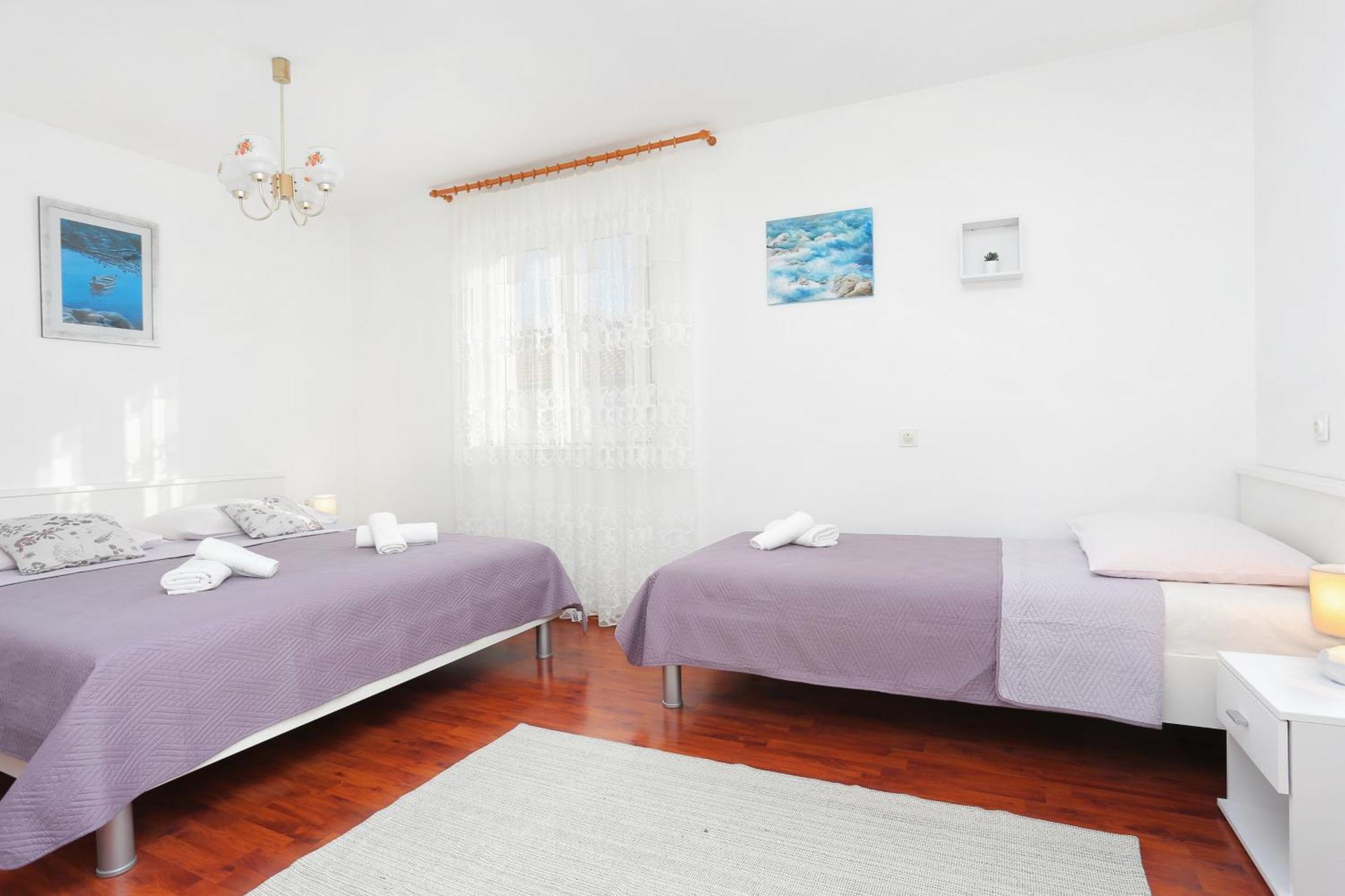 Apartments And Rooms With Parking Space Kastel Stafilic, Kastela - 18673 Cameră foto